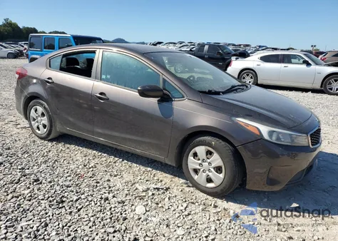 2017 Kia Forte Lx из США, поврежденный, VIN 3KPFL4A77HE073163